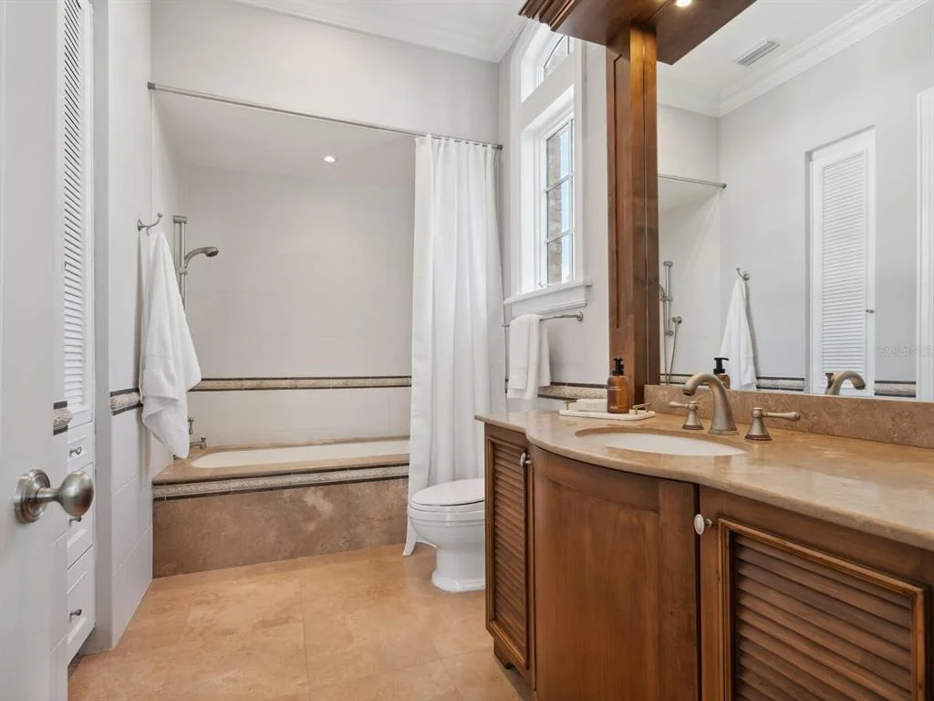 Photo of 1423 HILLVIEW DRIVE