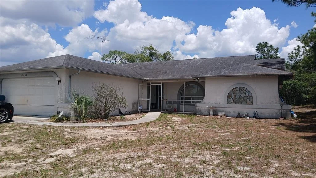 Photo of 12487 KILLIAN STREET