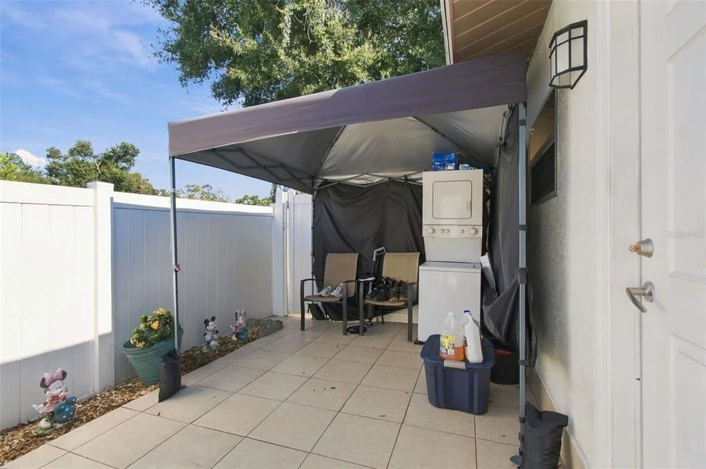 Photo of 1325 OAKCREST DRIVE
