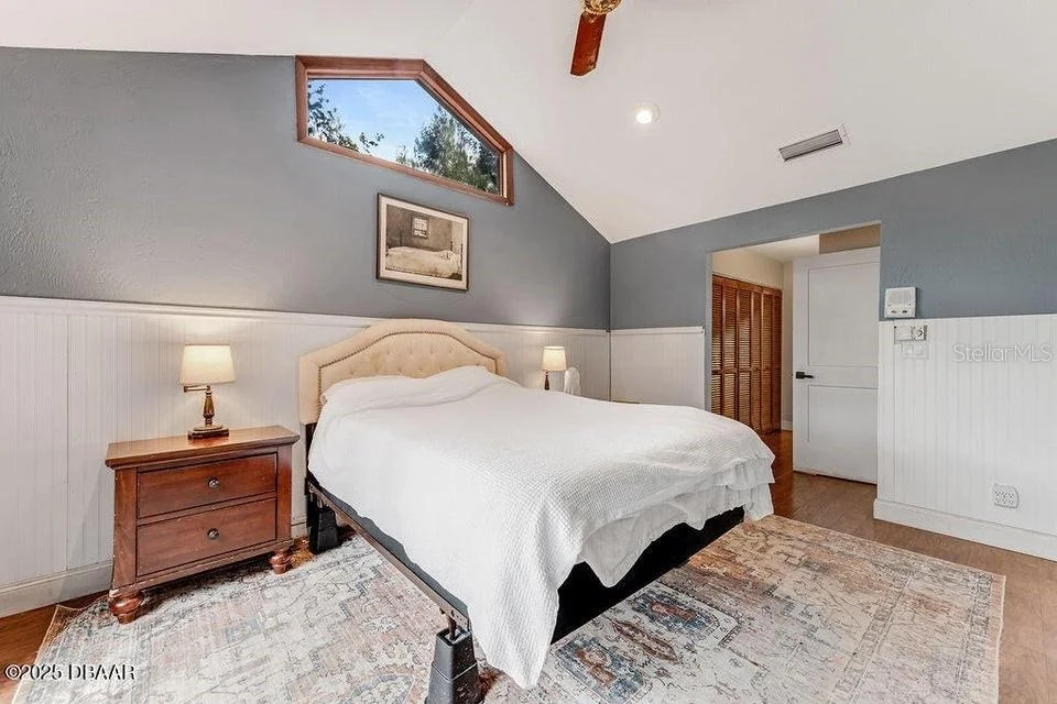Photo of 28 BAYMEADOW COURT