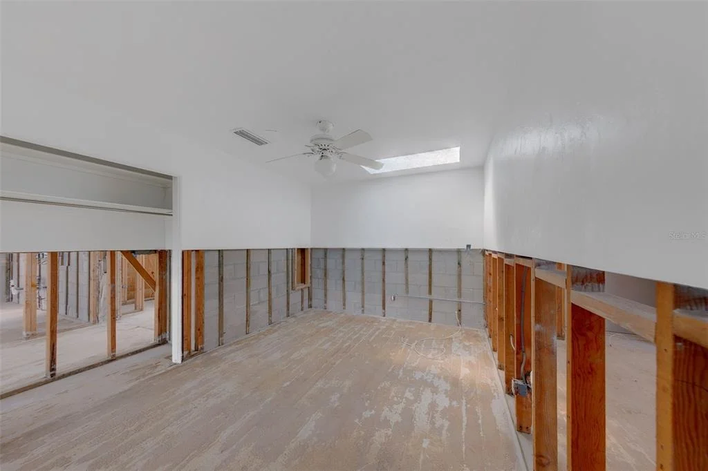 Photo of 814 BAY POINT DRIVE