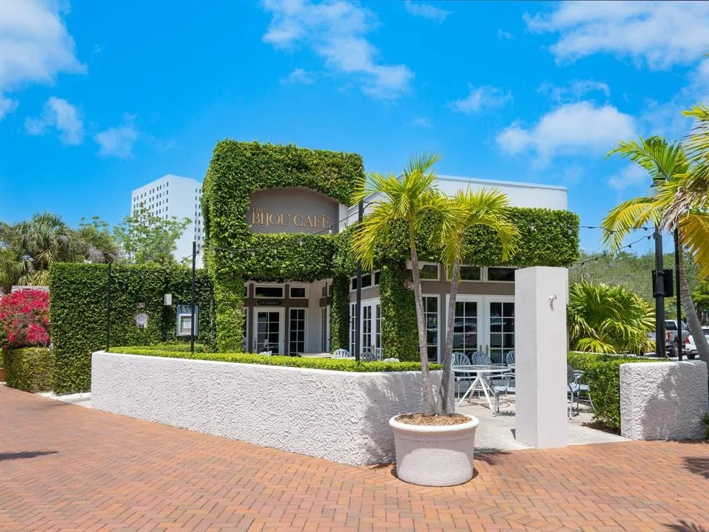 Photo of 332 BOB WHITE WAY