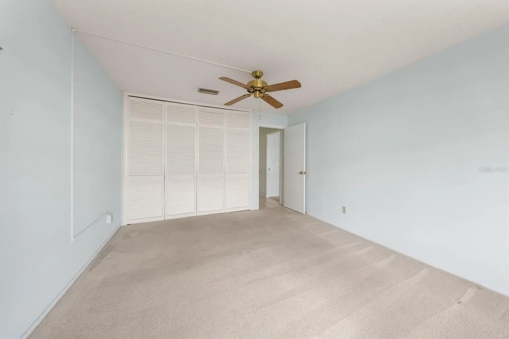 Photo of Unit 114A at 100 BLUFF VIEW DRIVE