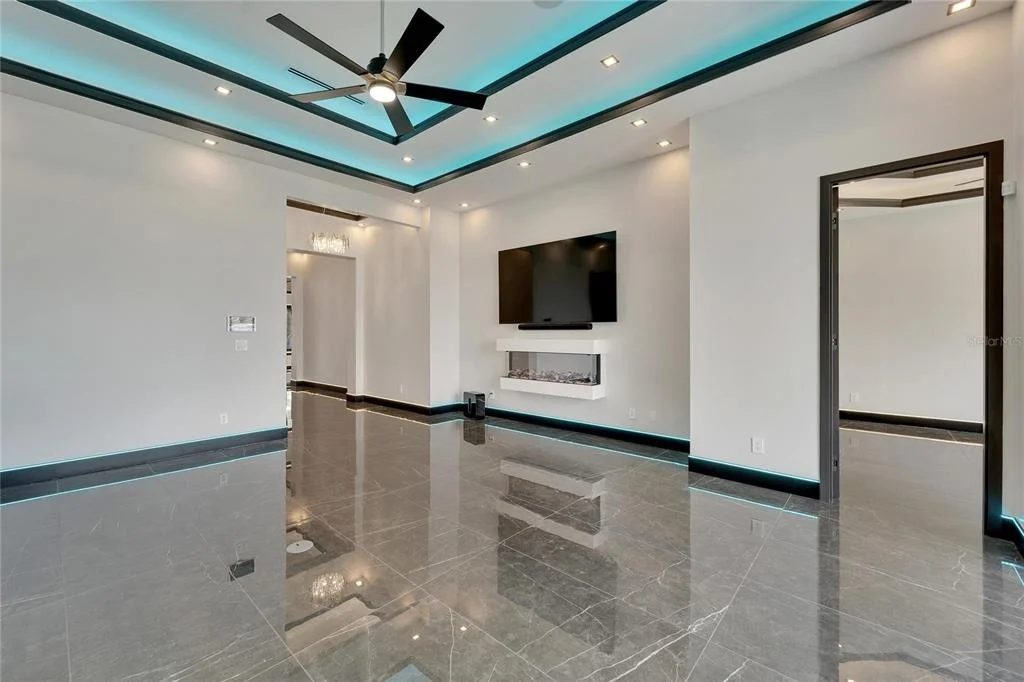 Photo of 6540 SIMONE SHORES CIRCLE