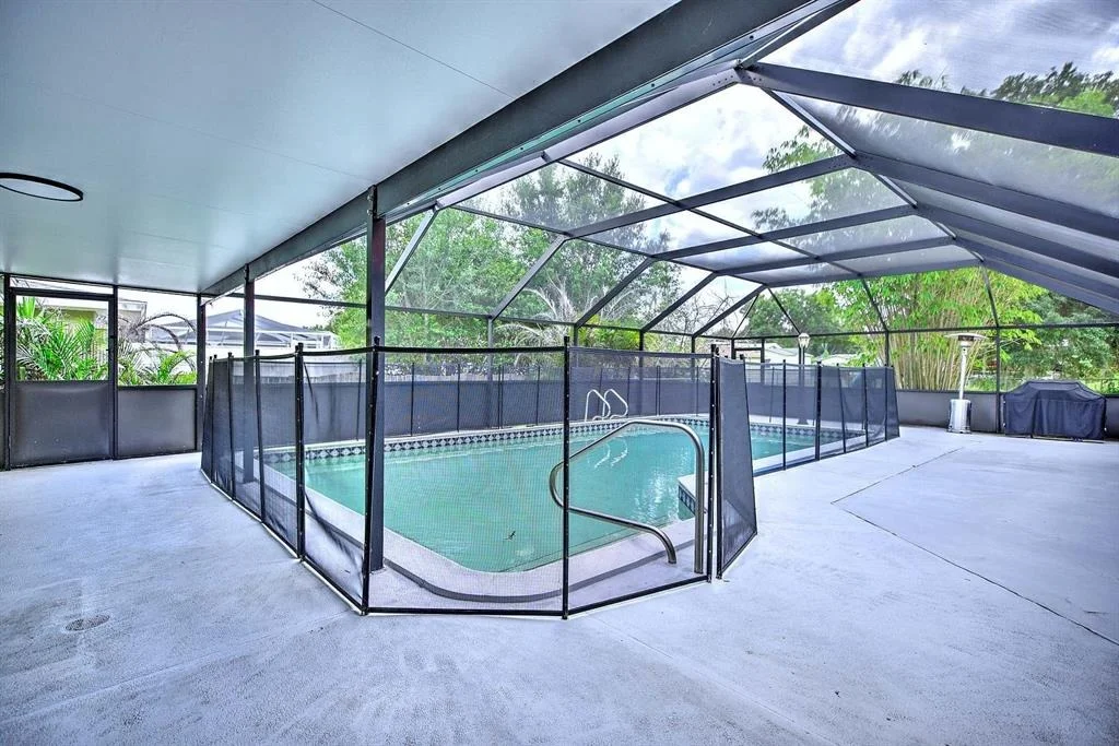 Photo of 4160 LAKEVIEW DRIVE