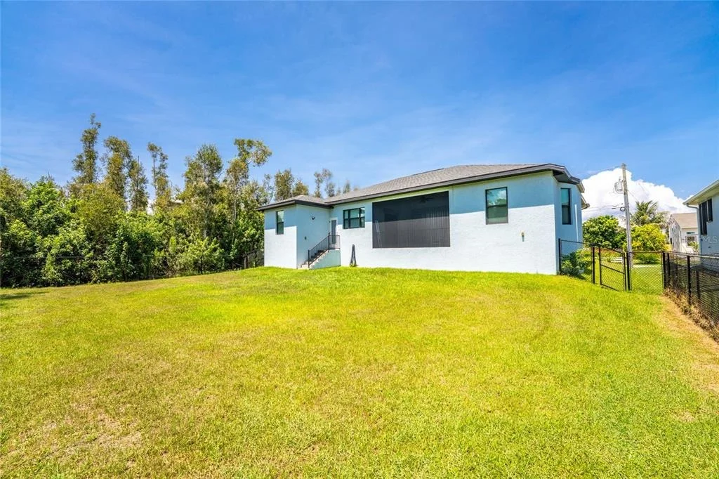 Photo of 3900 PALM DRIVE