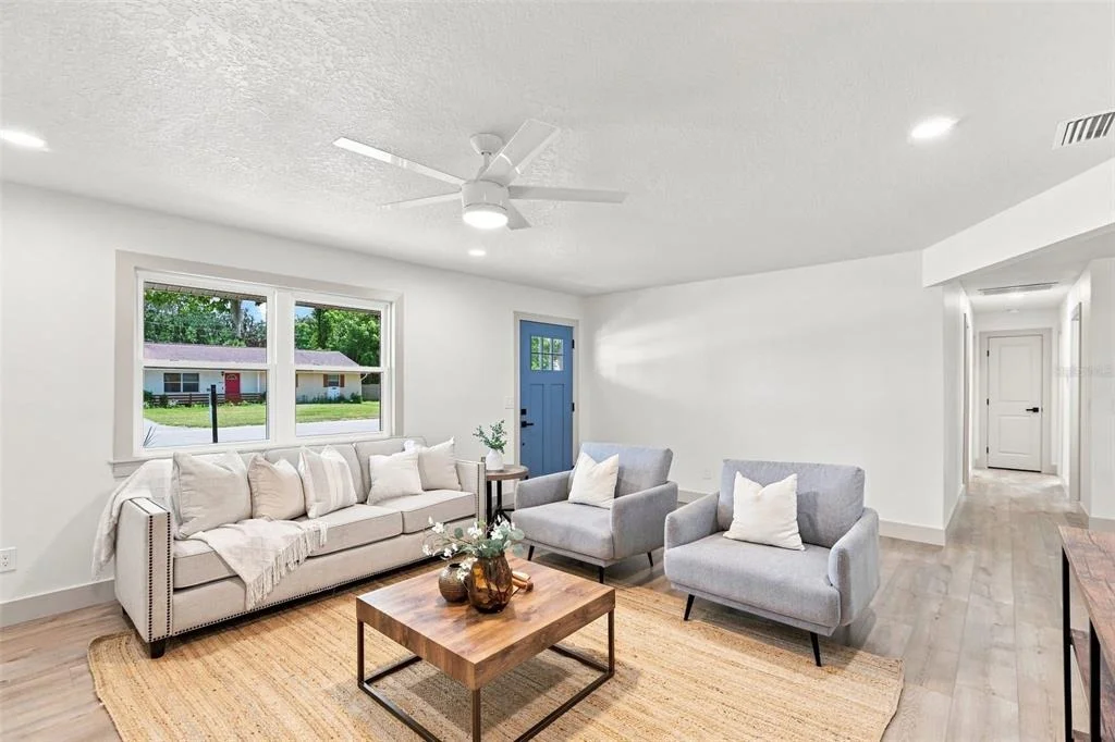 Photo of 1914 SABAL PALM DRIVE