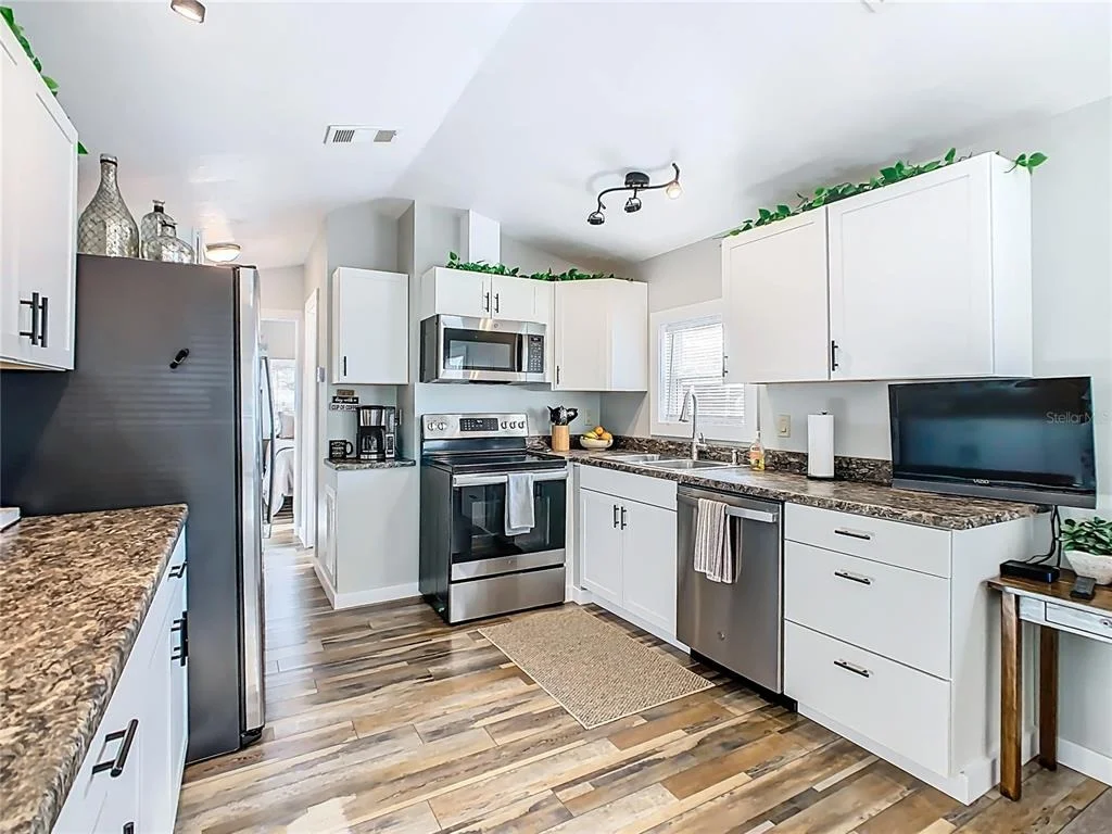 Photo of 446 PINE LOOP
