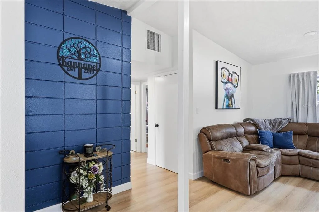 Photo of 4643 BROOKSDALE DRIVE