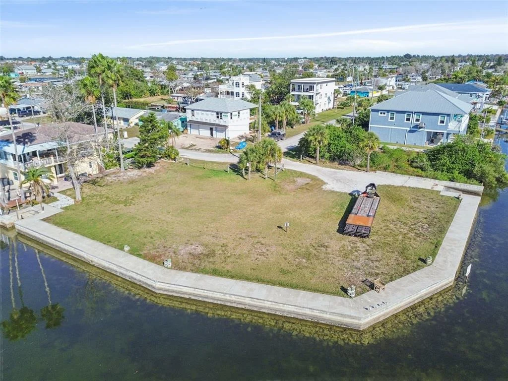 Photo of 6374 BOATYARD DRIVE