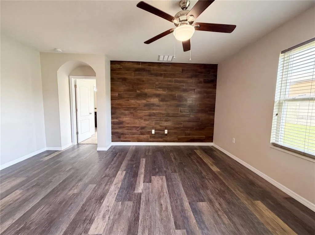 Photo of 16415 TREASURE POINT DRIVE