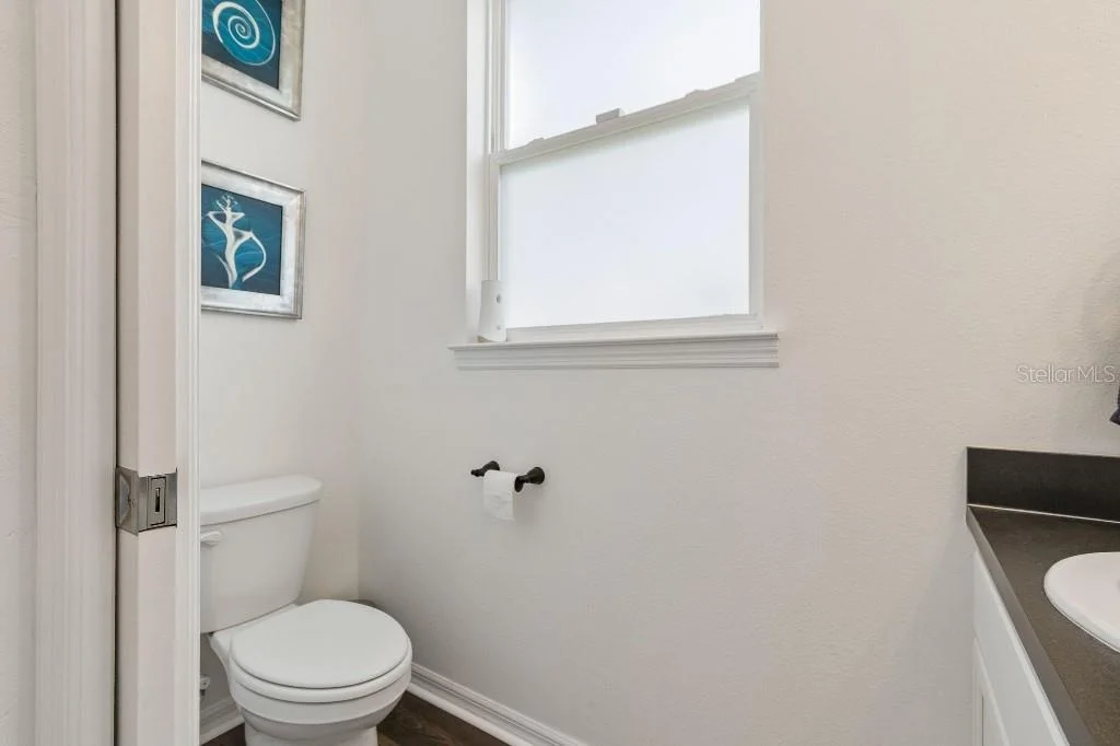 Photo of 1101 LONE PALM WAY