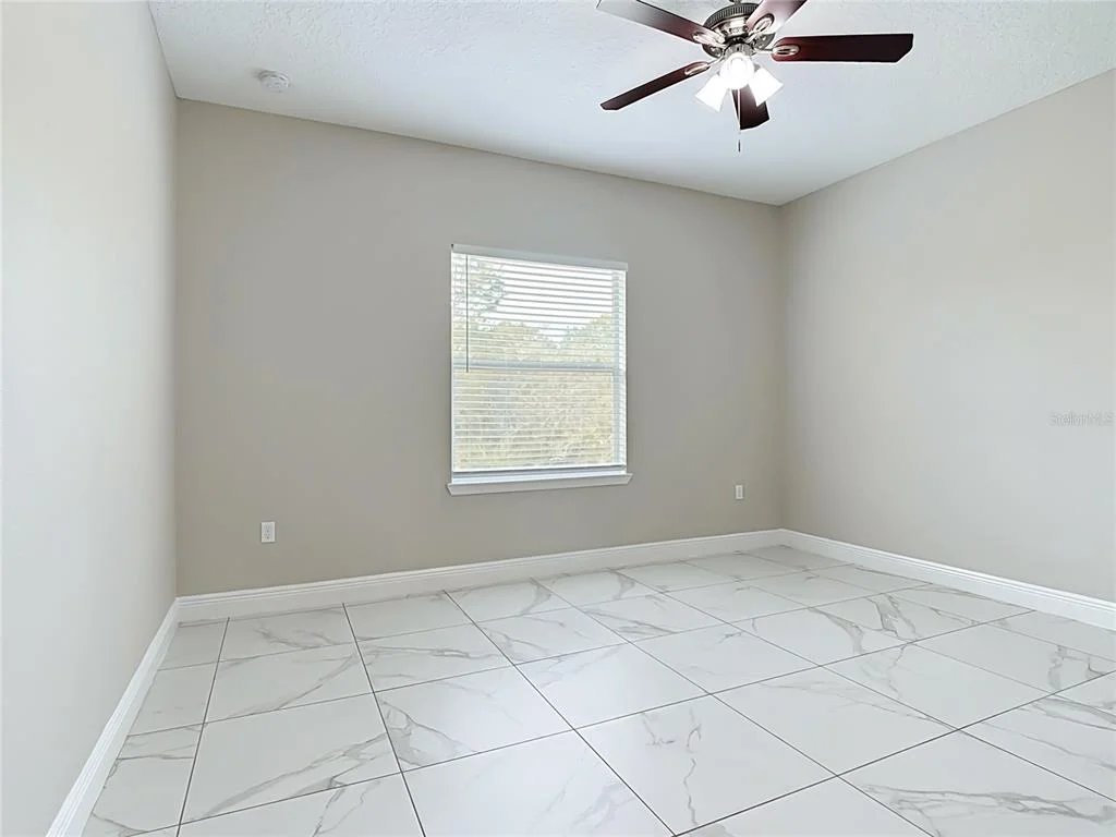 Photo of 106 OAK CIRCLE