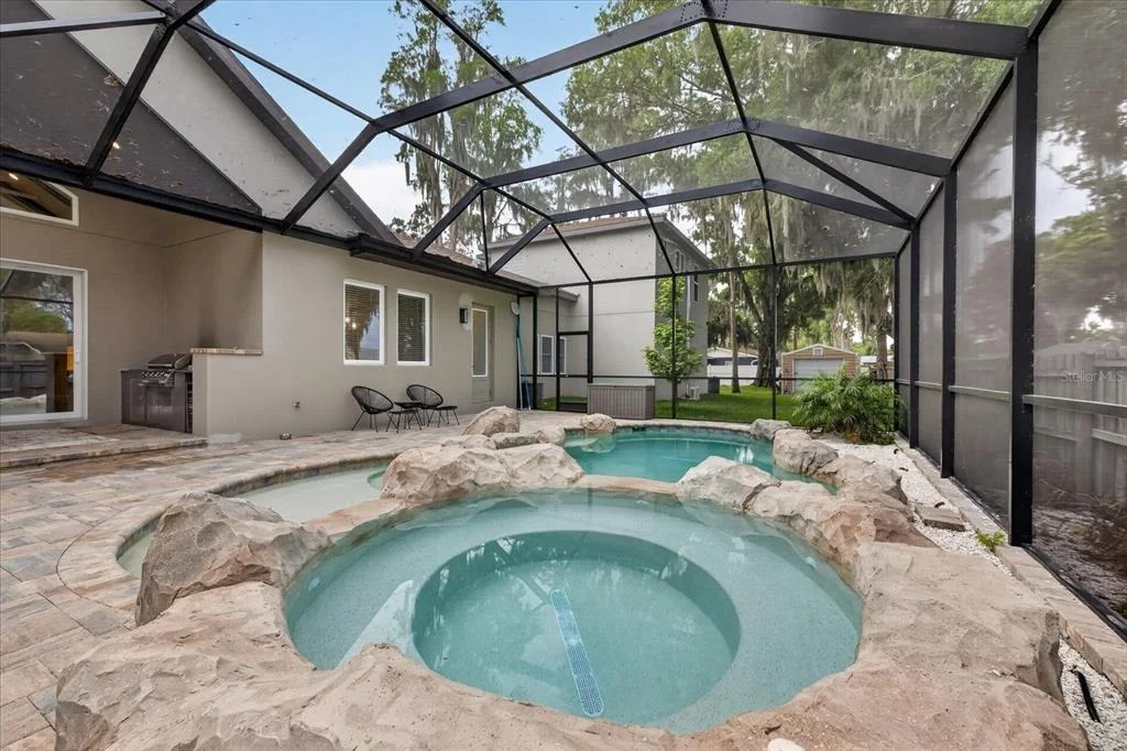 Photo of 1208 SUNSET LANE