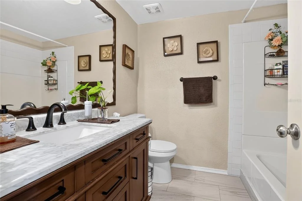 Photo of 6108 FAIRWAY BOULEVARD