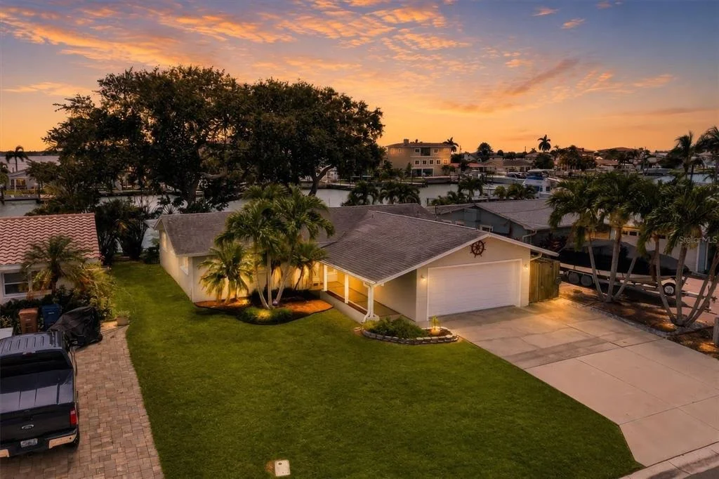 Photo of 541 LILLIAN DRIVE