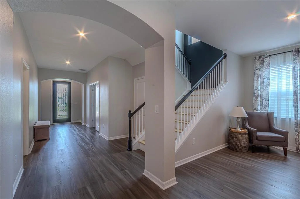 Photo of 1261 LONE PALM WAY