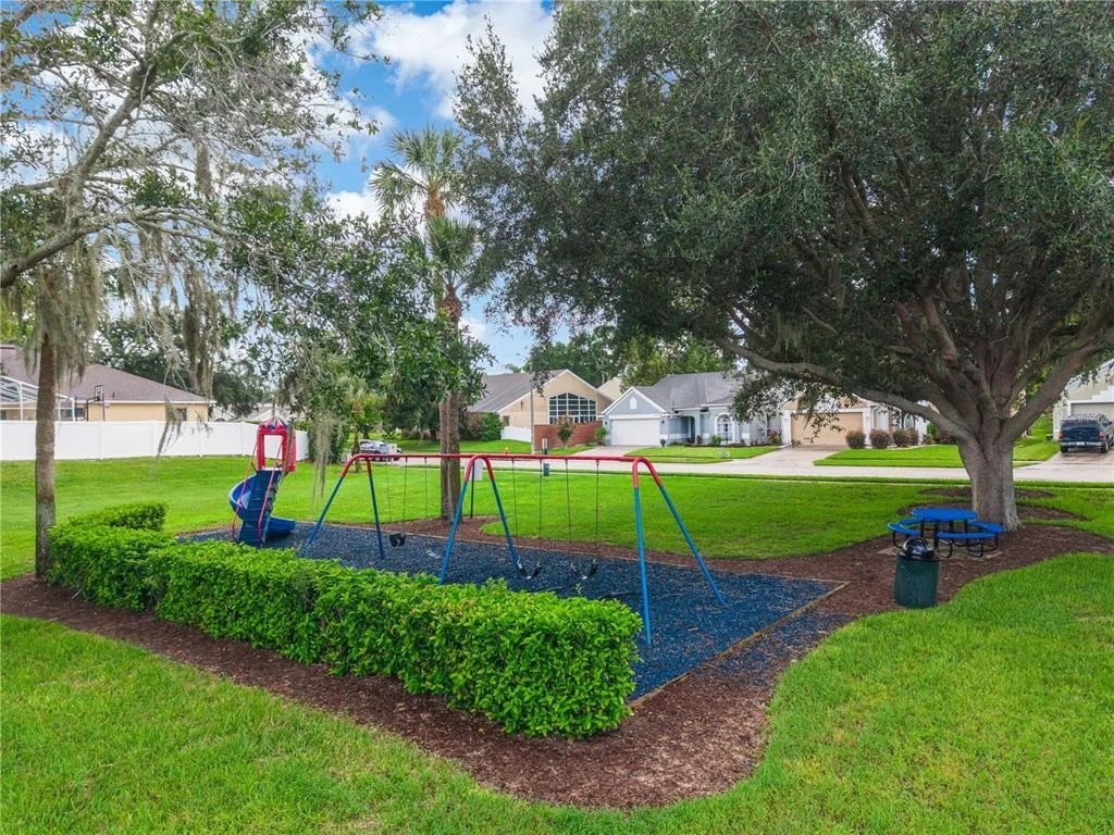 Photo of 116 OAK GROVE CIRCLE