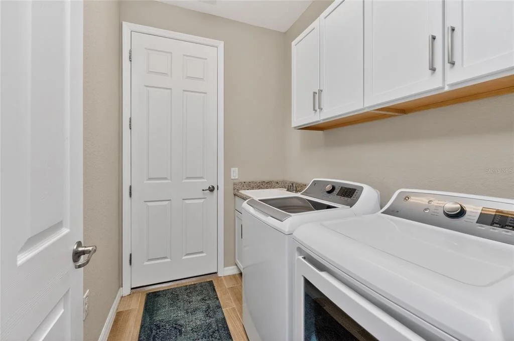Photo of 25180 LONGMEADOW DRIVE