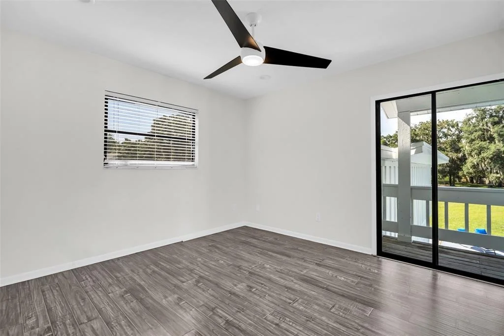 Photo of 810 WARREN ROAD