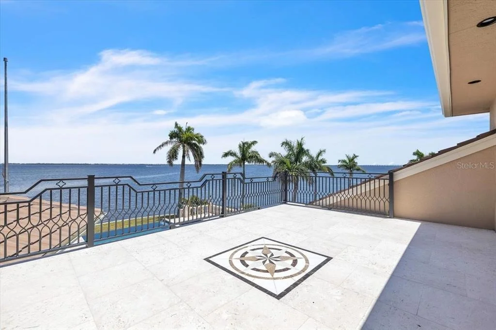 Photo of 3 HIBISCUS DRIVE