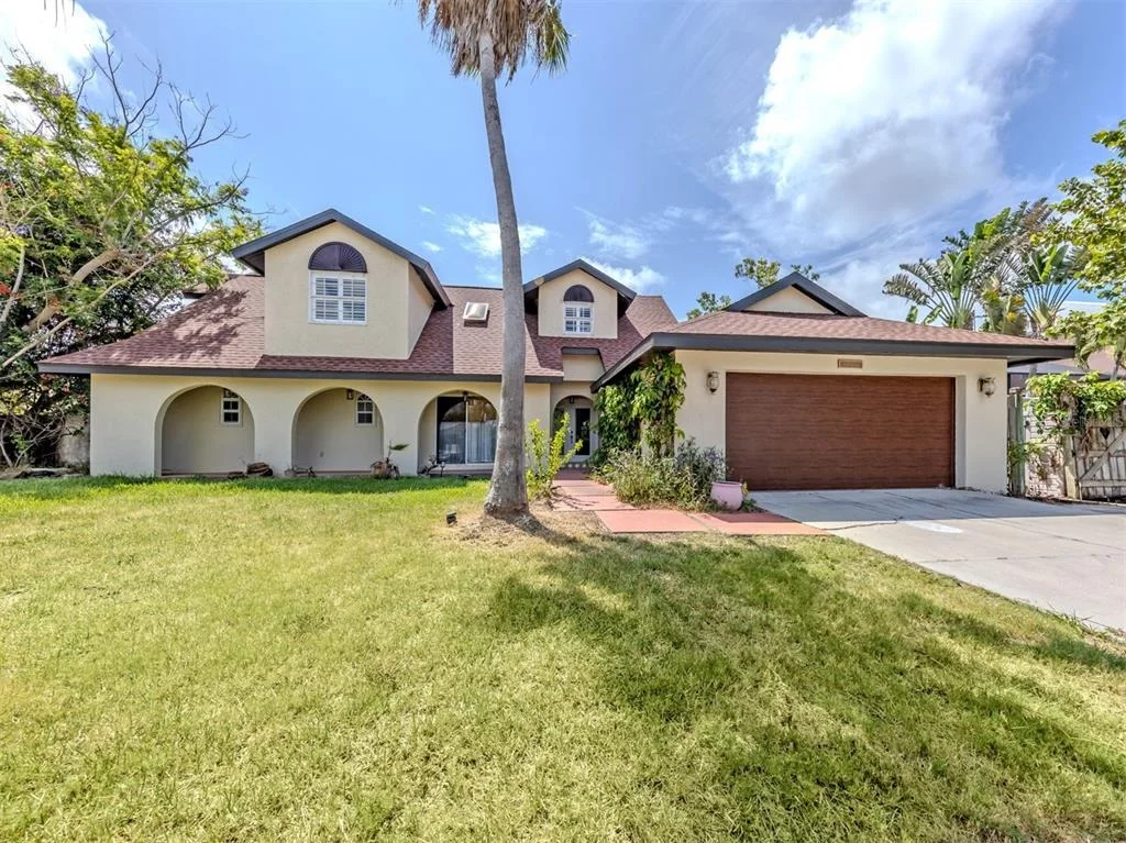 Photo of 1533 FUNDY ROAD