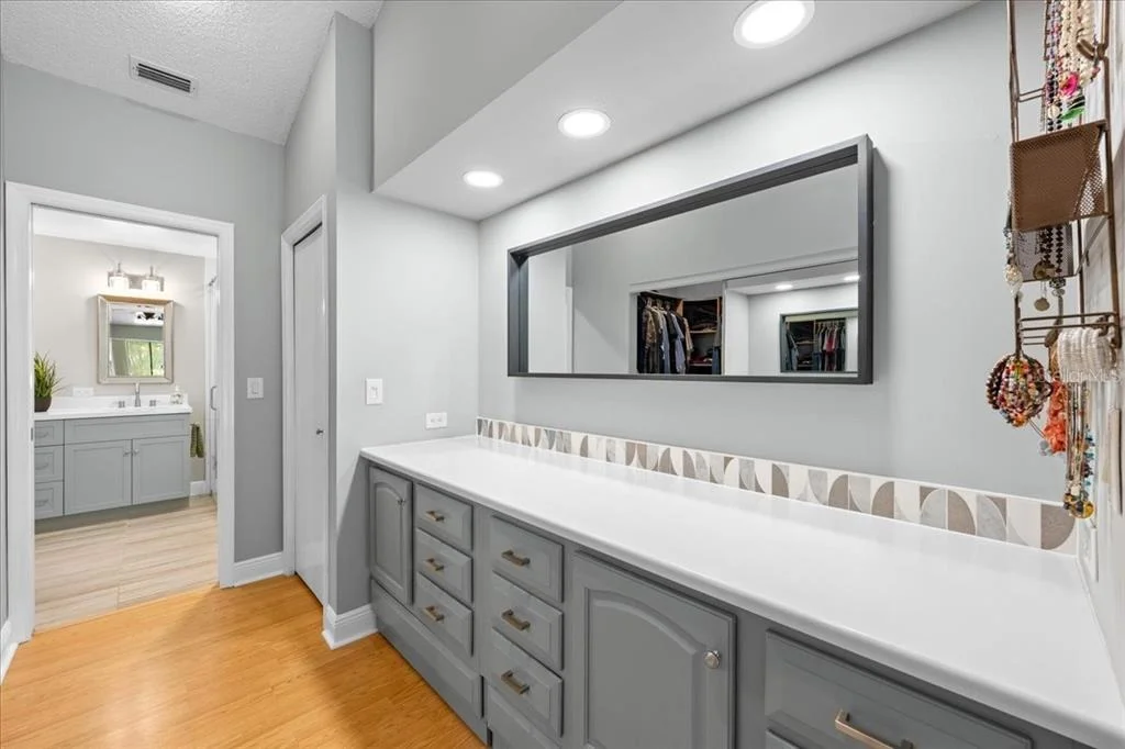 Photo of 2995 EXETER DRIVE