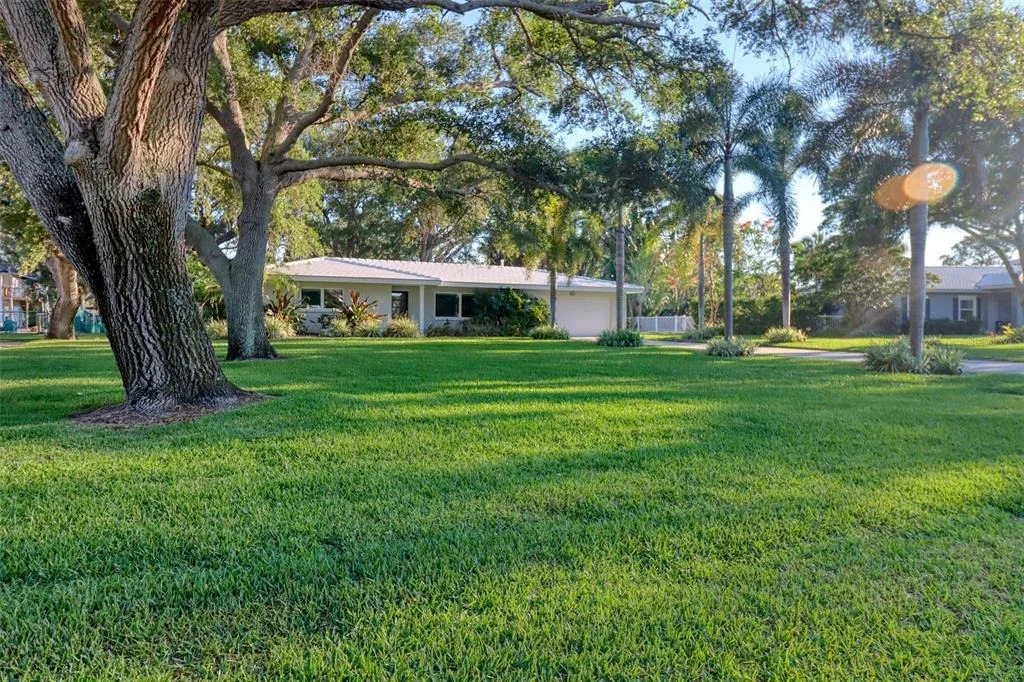 Photo of 5 SHORE DRIVE