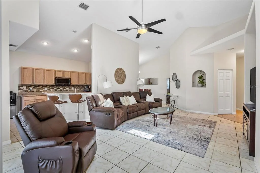 Photo of 19 RAINTREE CIRCLE