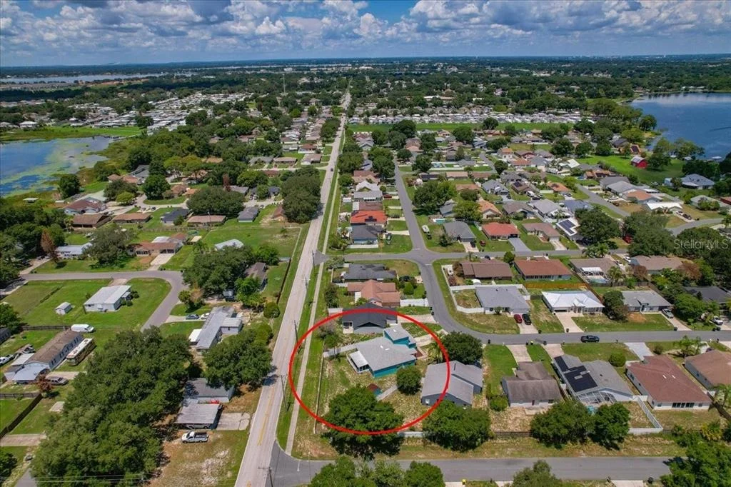 Photo of 372 LAKE DAISY CIR