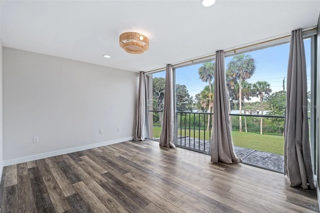 Photo of Unit UT87 at 5500 OCEAN SHORE BOULEVARD