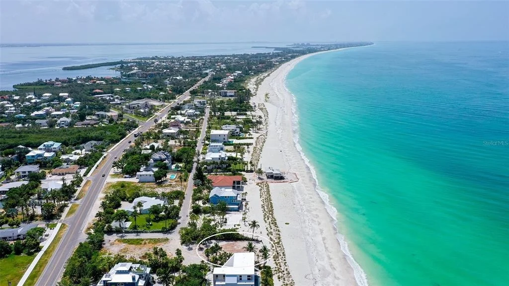 Photo of 6601 GULFSIDE ROAD
