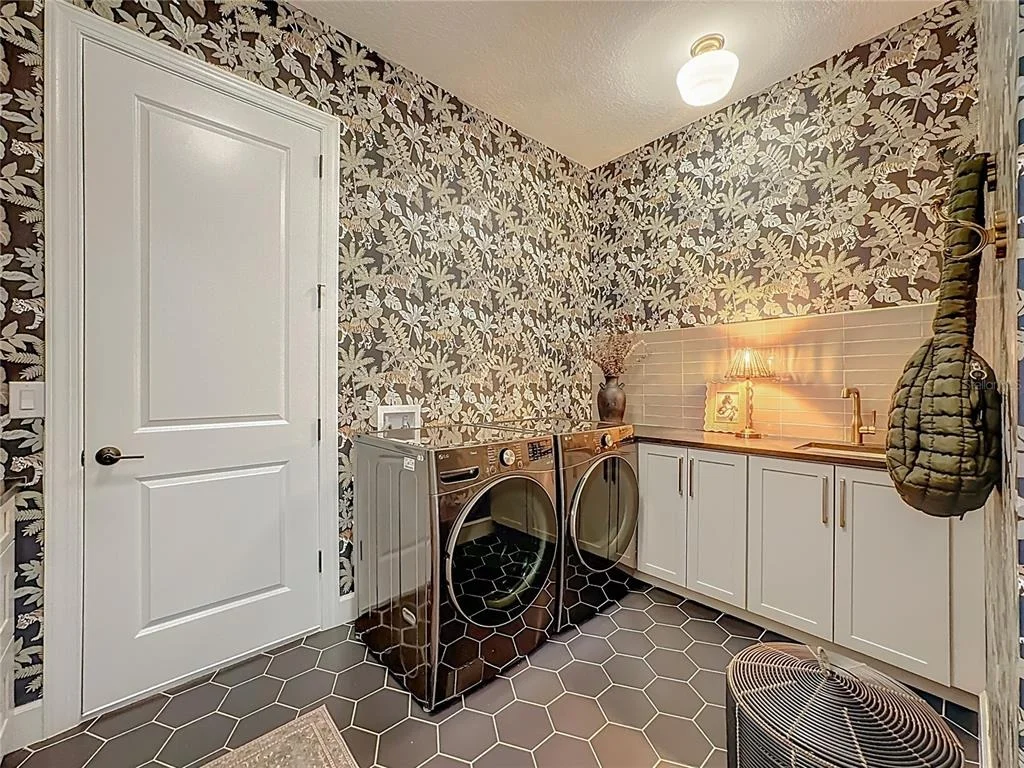 Photo of 16306 ISOLA PL