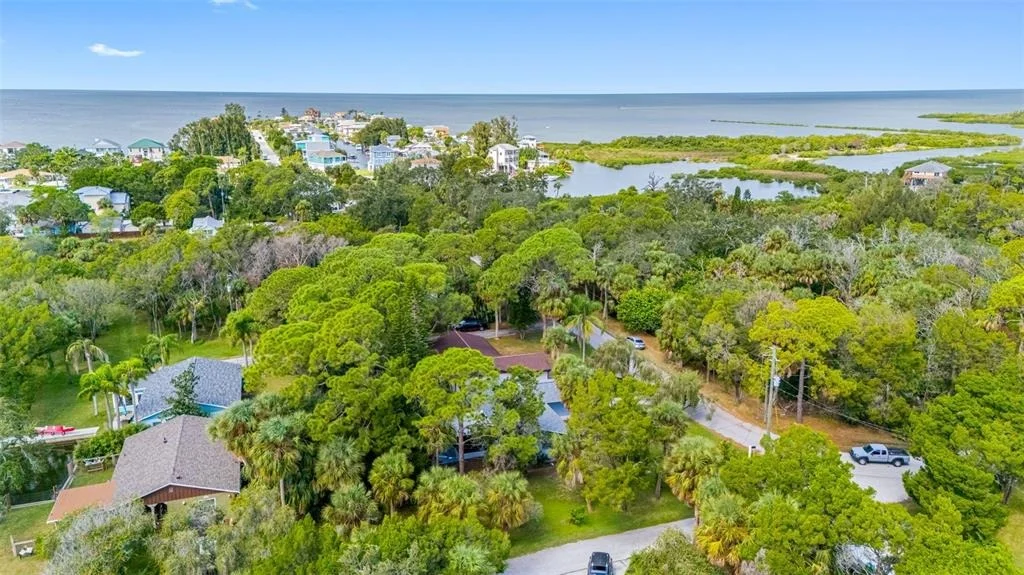 Photo of 6936 DRIFTWOOD DRIVE