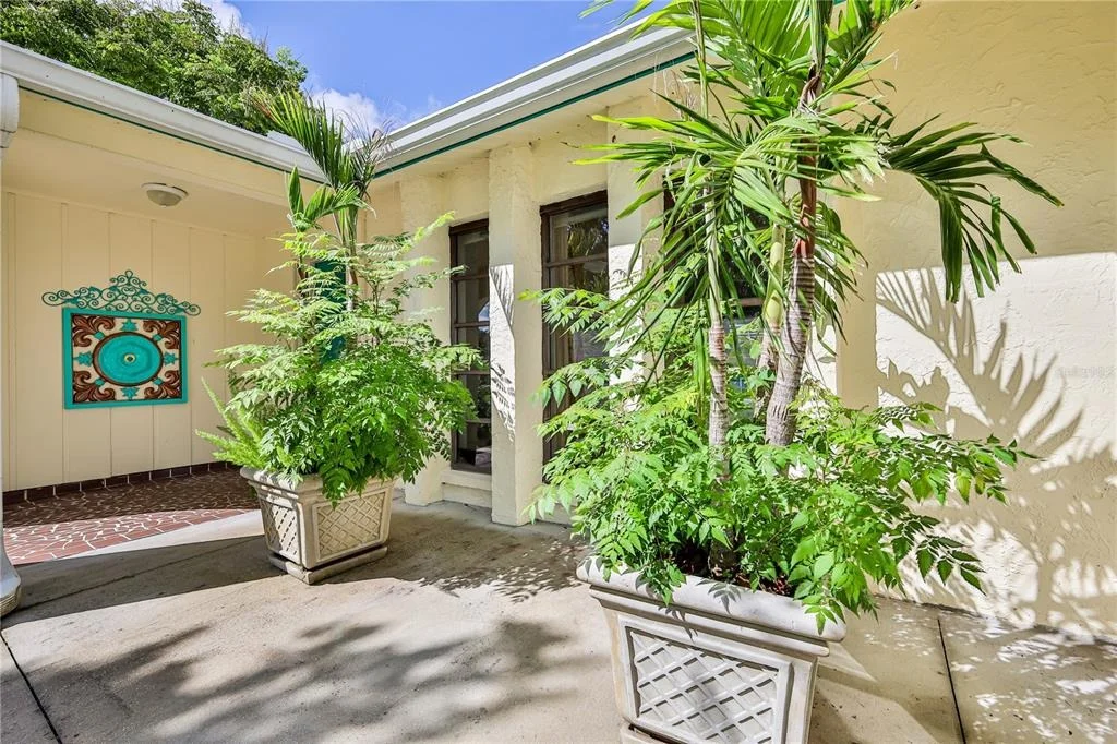 Photo of 1411 IVYDALE ROAD