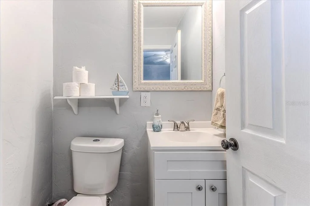 Photo of 5261 CIRCLE DRIVE
