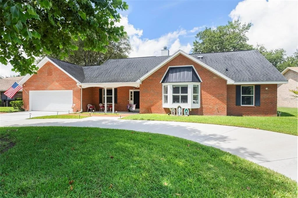 Photo of 27 WINDING CREEK WAY