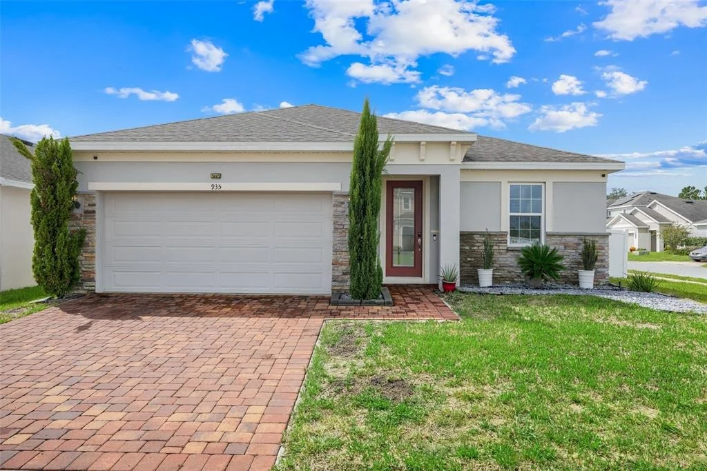 Photo of 935 BENJAMIN TRAIL