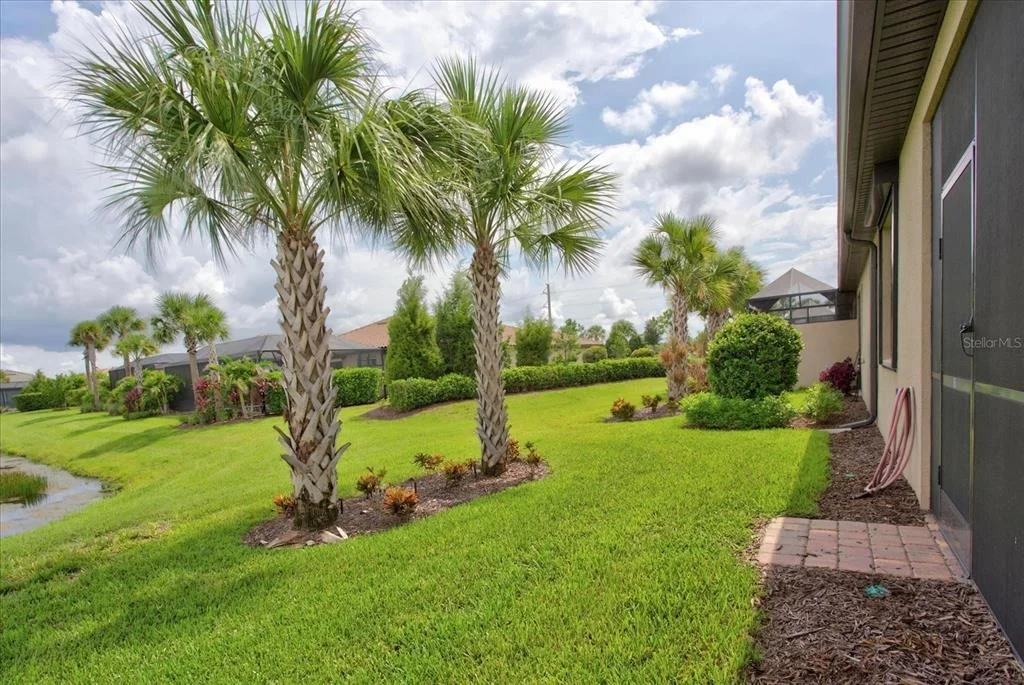 Photo of 7653 SUMMERLAND COVE