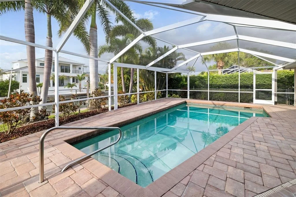 Photo of 565 COMMONWEALTH PLACE