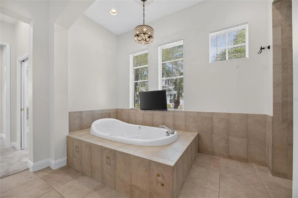 Photo of 824 ISLEBAY DRIVE