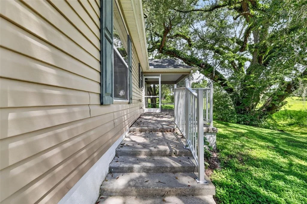 Photo of 9699 COUNTY ROAD 121