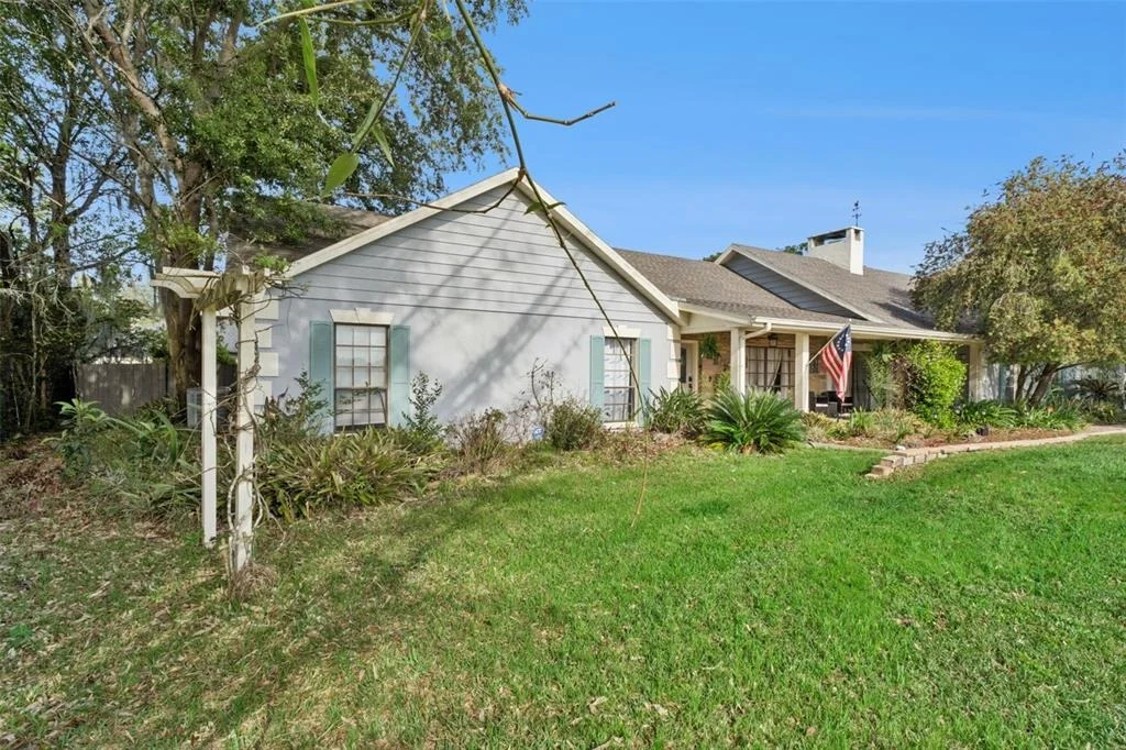 Photo of 2002 FAIRWAY DRIVE