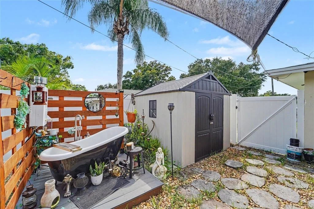 Photo of 1779 AVON LANE
