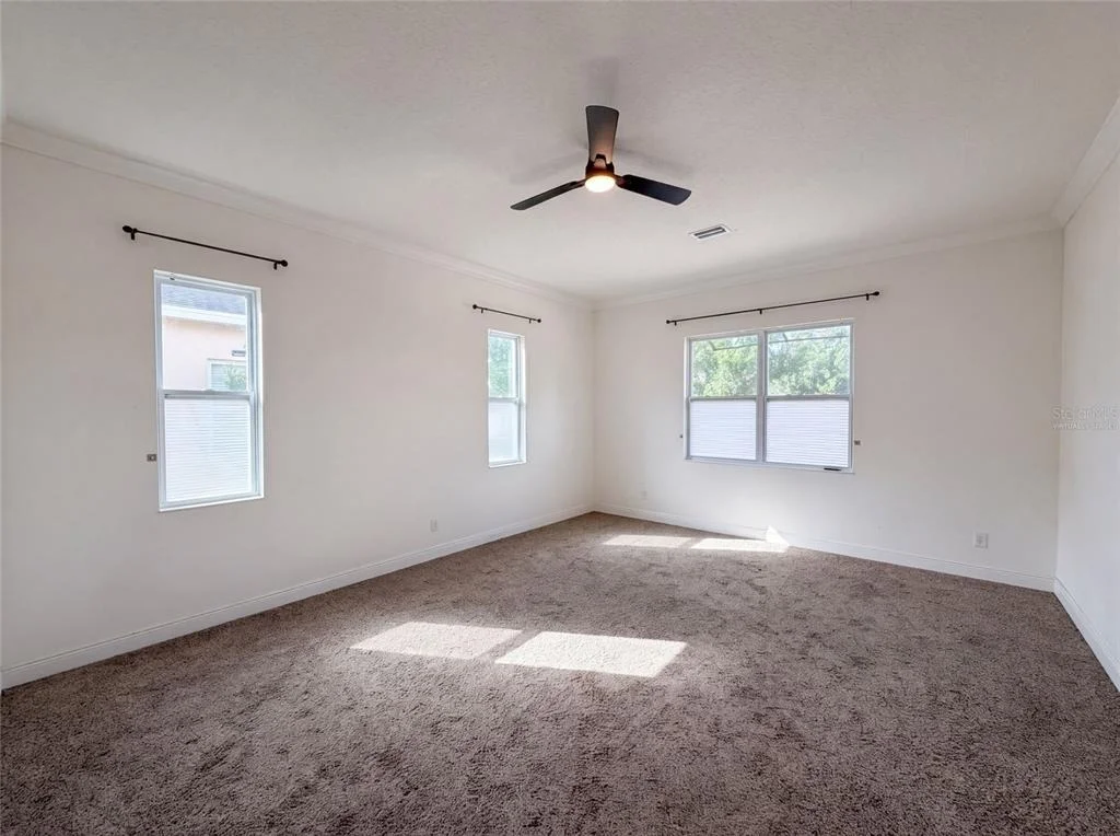 Photo of 918 BLACKTHORN DRIVE