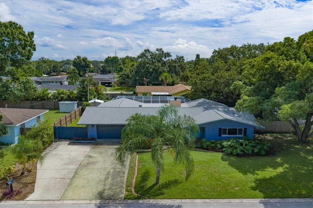 Photo of 1 MAPLEWOOD AVENUE
