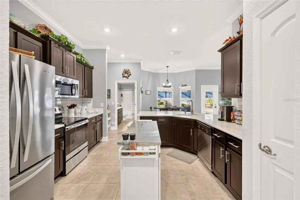 Photo of 6943 SE 11TH PLACE