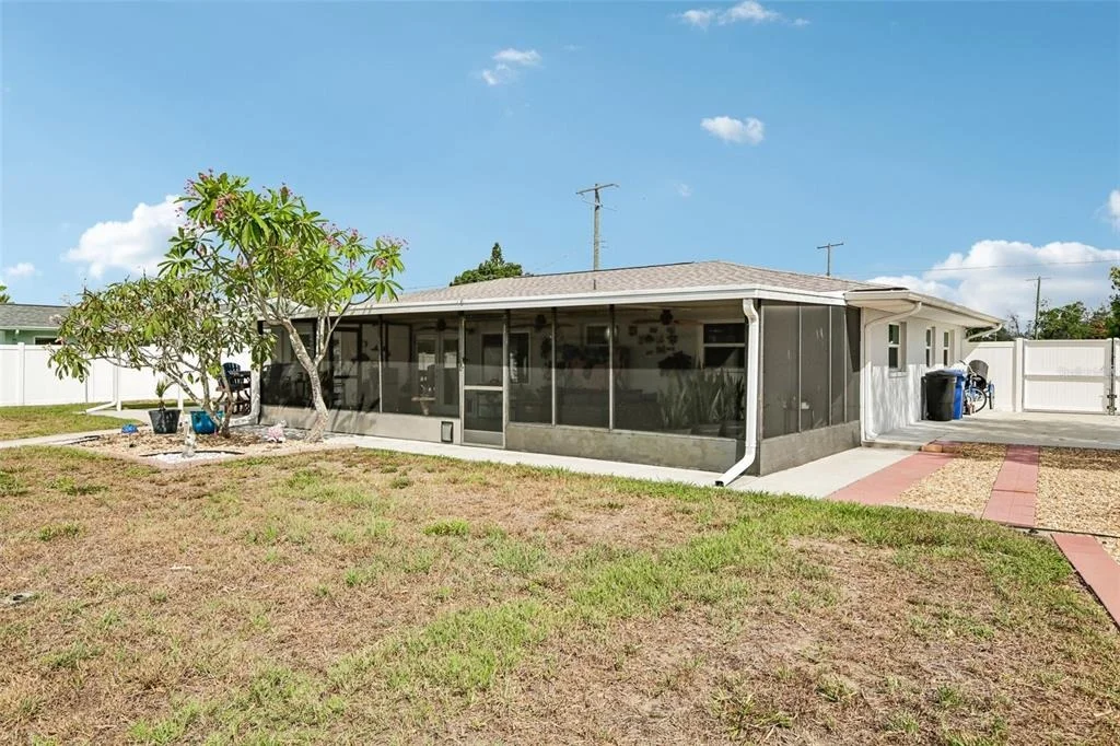 Photo of 806 BLUE HERON BOULEVARD