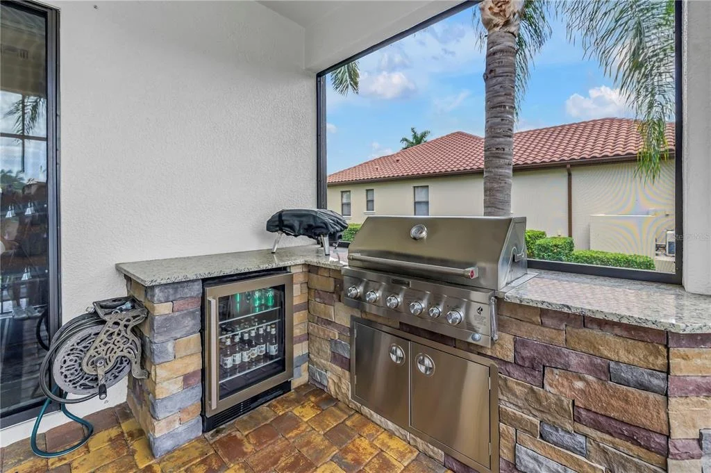 Photo of 6237 SIGNATURE POINTE LANE