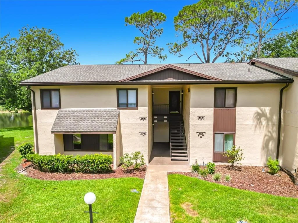 Photo of Unit A at 655 MIDWAY DRIVE